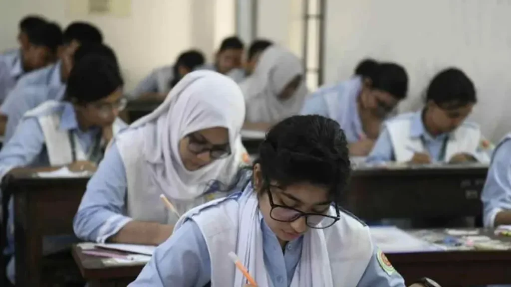 এইচএসসিতে পরীক্ষার্থী বেড়েছে ১৯ হাজার, বরিশালে পরীক্ষার্থী ৫৮ হাজার