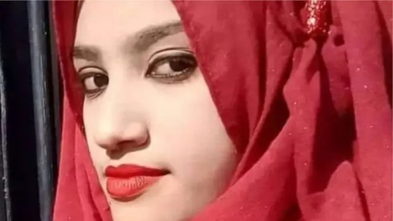 বহুল আলোচিত নুসরাত হত্যা মামলার হাইকোর্টে রায় ঘোষণা চলছে